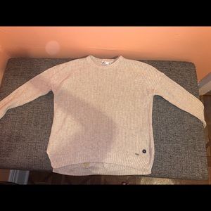Hollister beige sweater